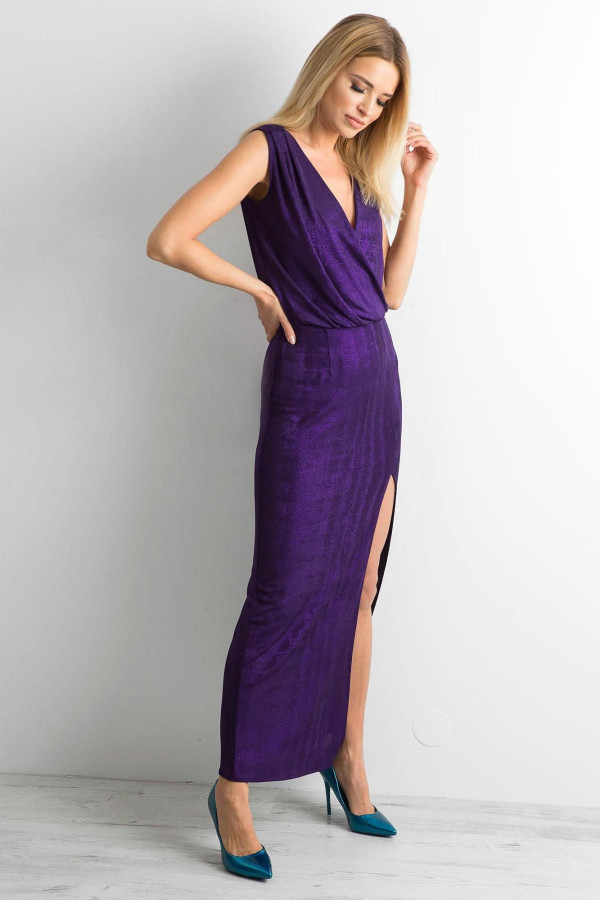Dlouhé společenské šaty s rozparkem model 43426 fialové
