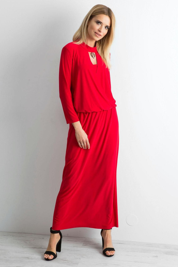 Dlouhé šaty se stojáčkem a výřezem v dekoltu model 27432 červené