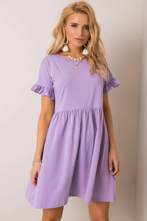 Volné šaty Marietta s nařasením a volány barva lila
