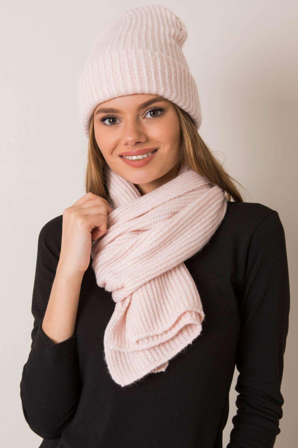Komplet - dámská čepice + šála model 2013 pudrově růžová