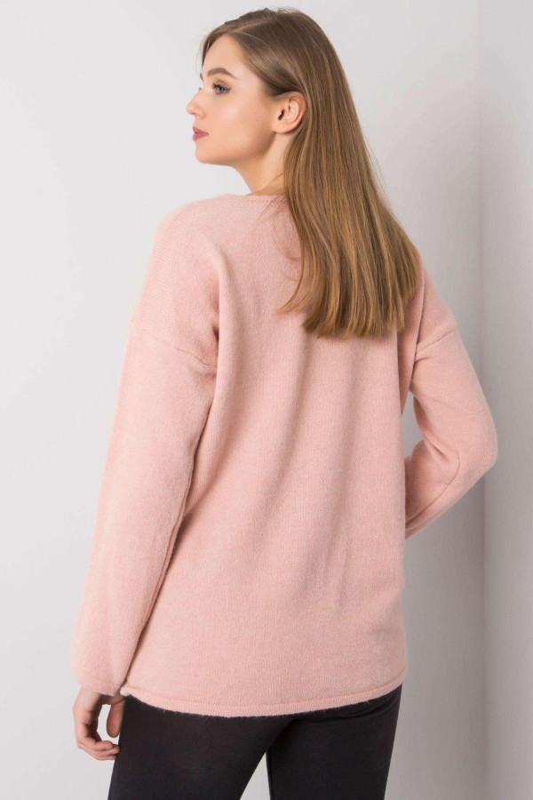 Oversize svetr Georgia s véčkovým dekoltem pudrově růžový