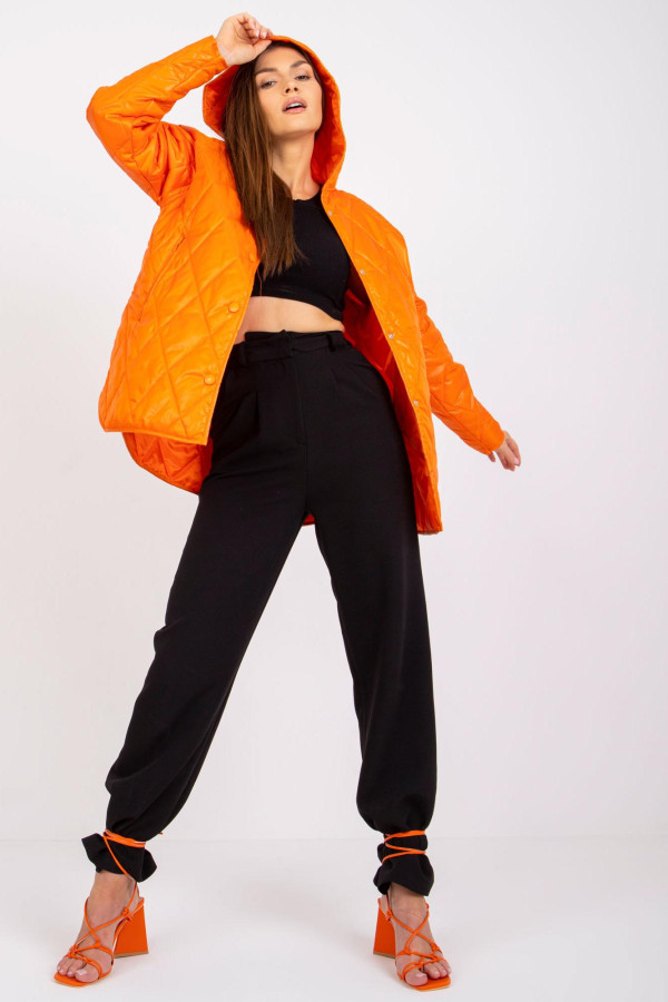 Prošívaná přechodná bunda s kapucí Eleanor oranžová