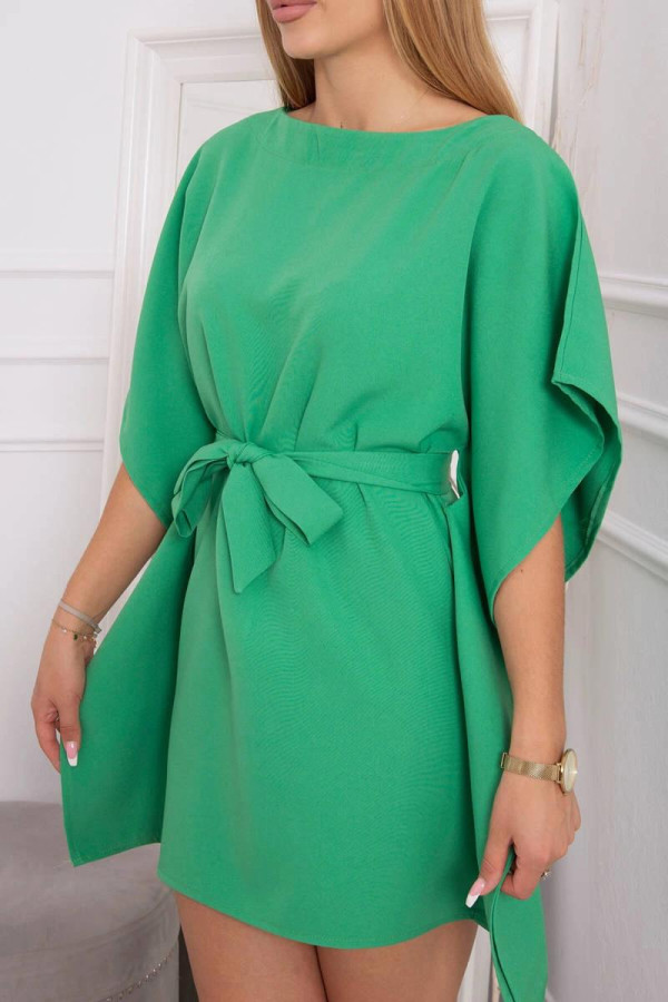 Oversize šaty s netopýřími rukávy a vázankou v pase zelené