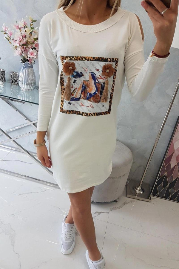 Šaty s 3D grafikou s květinami a třásněmi model 66828 barva ecru