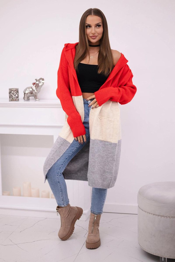 Dlouhý tříbarevný kardiganový svetr s kapucí model 24-35 červený+béžový+šedý