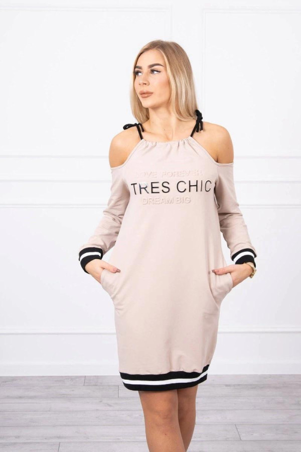 Šaty s nápisem Tres Chic béžové