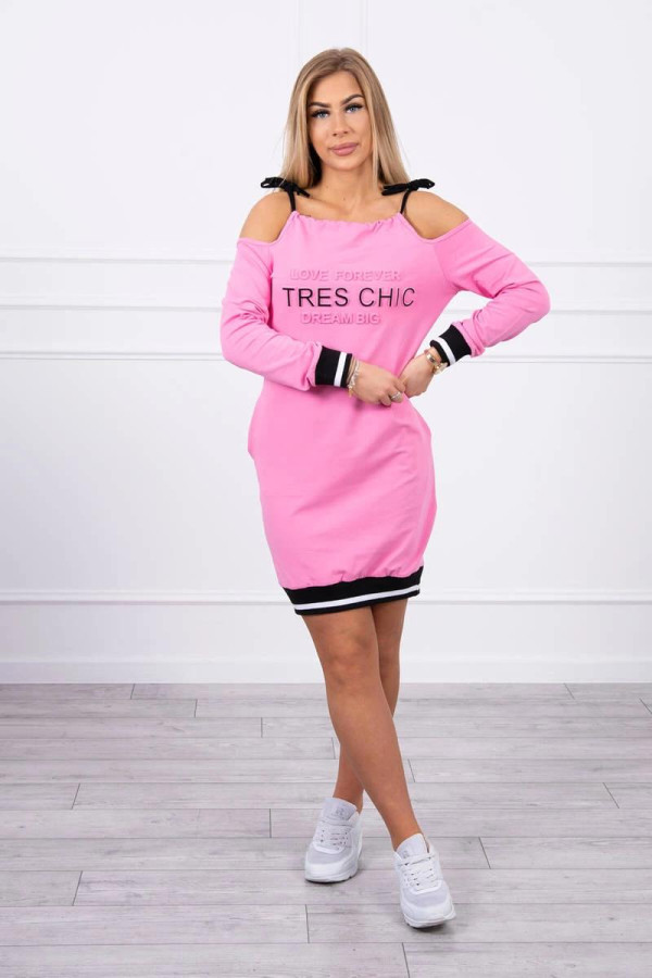 Šaty s nápisem Tres Chic jasné růžové