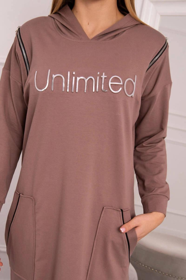 Šaty Unlimited s kapsami a zipy model 9190 barva mocca