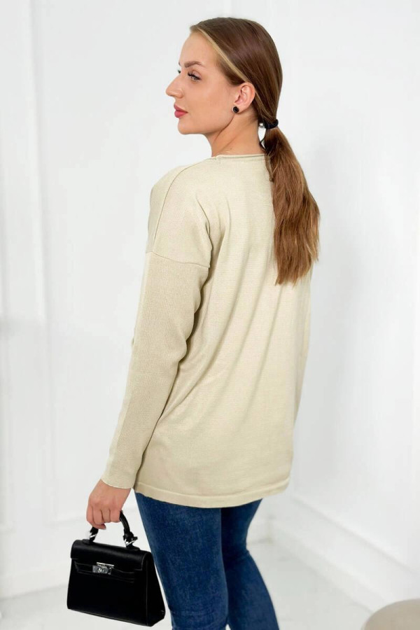 Tenký svetr s předními kapsami model 2432 béžový
