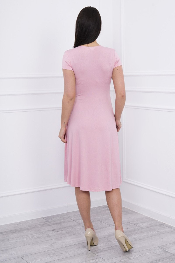 Volné šaty s krátkým rukávem model 60942 pudrově růžové