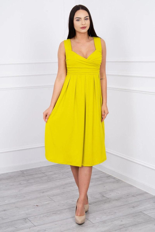 Volné šaty s širokými ramínky model 61063 barva kiwi