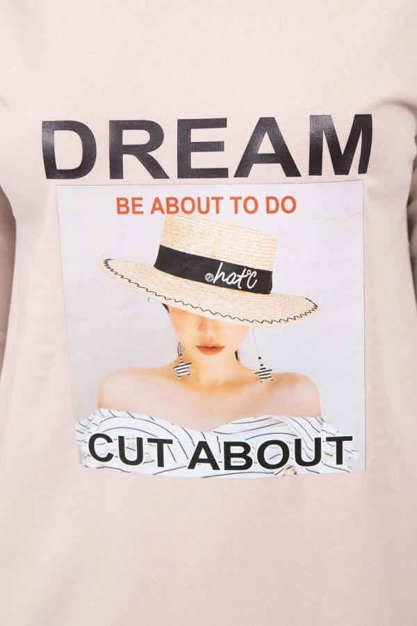 Šaty s grafikou ženy v klobouku a nápisem Dream béžové