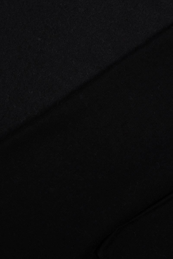 Hřejivá mikina s prodlouženou zádí a nápisy na zádech model 9300 černá