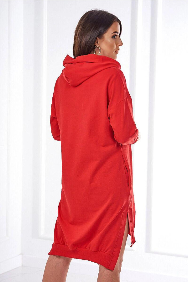 Šaty s kapucí a prodlouženou zádí model 9078 červené